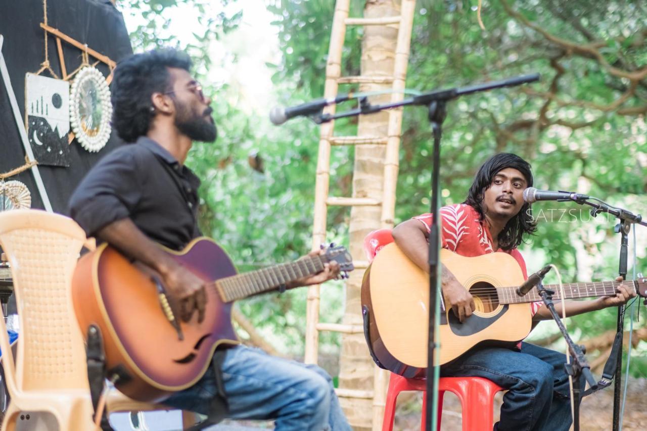 Peace Garden Hostel Auroville Buitenkant foto